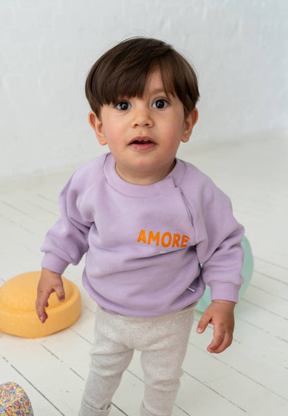 Lila Sweatshirt mit "Amore" Print, Größe 62-116