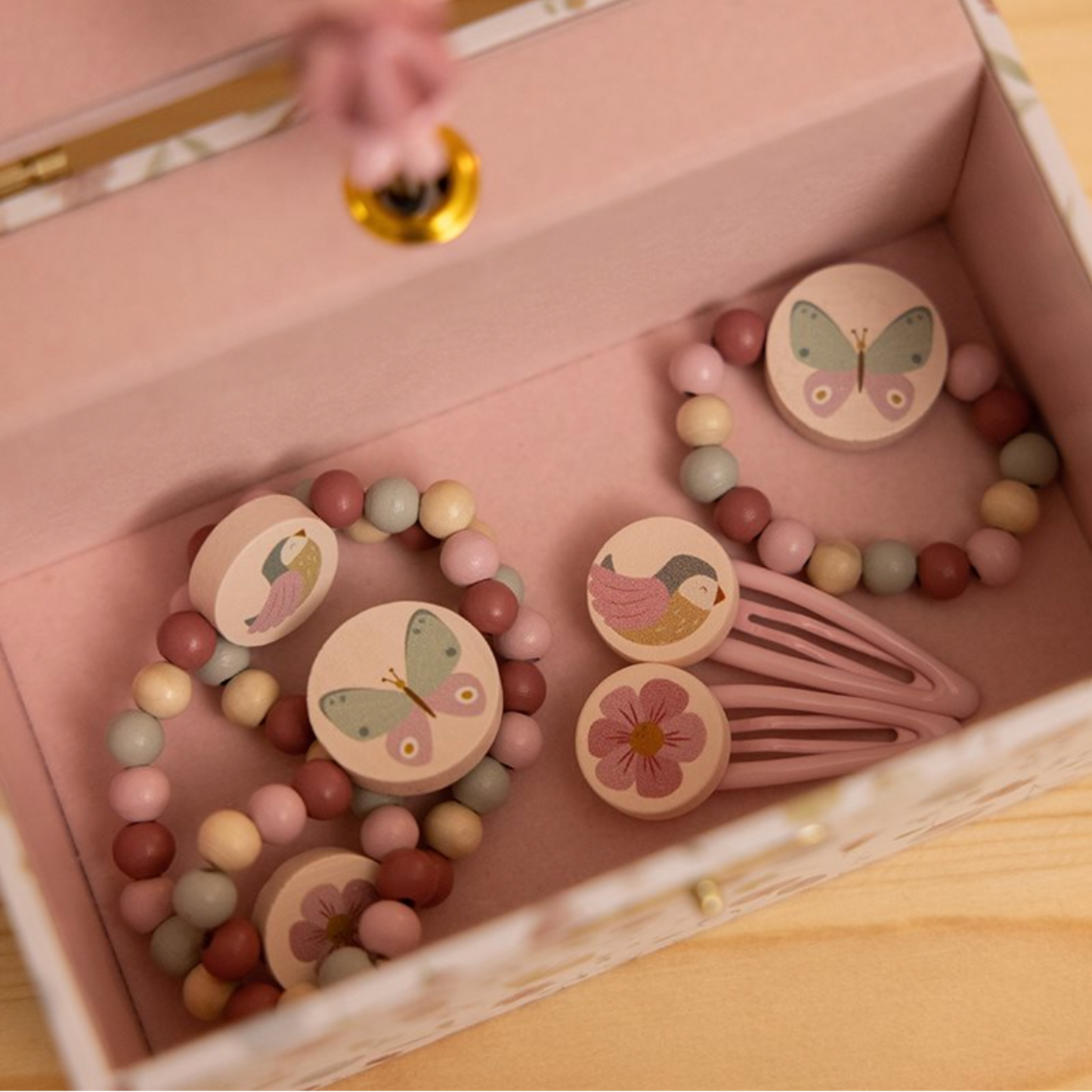 Rosa Schmuckset aus Holz für Kinder von Little Dutch